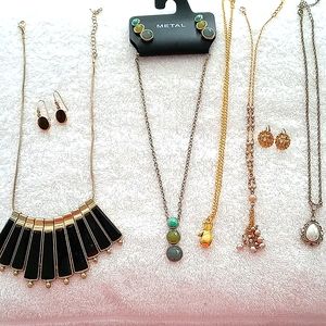 Jewelry with bonus necklace